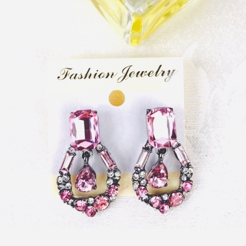 PINK RETRO STATEMENT POST EARRINGS #346